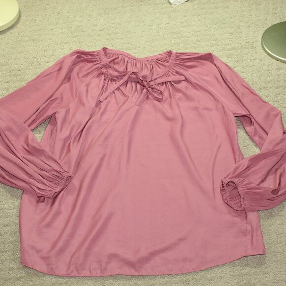 Republic Clothing Group Tops - Republic Clothing Women's Small Mauve Peasant Blouse